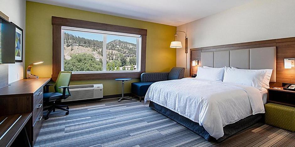 Holiday Inn Express & Suites - Brandon By Ihg Exteriér fotografie