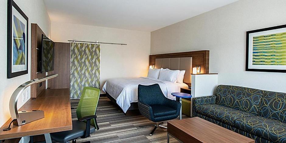 Holiday Inn Express & Suites - Brandon By Ihg Exteriér fotografie
