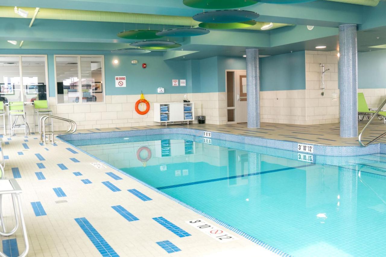 Holiday Inn Express & Suites - Brandon By Ihg Exteriér fotografie