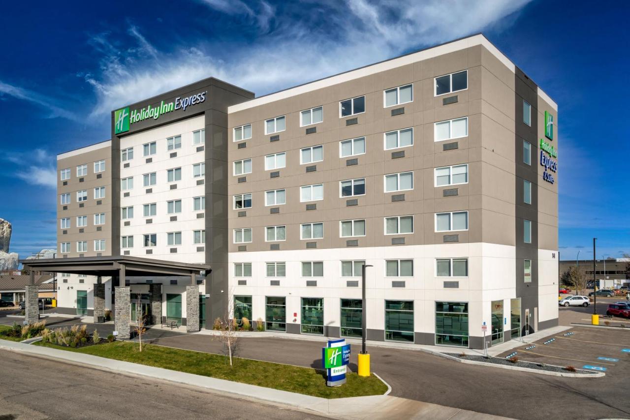 Holiday Inn Express & Suites - Brandon By Ihg Exteriér fotografie