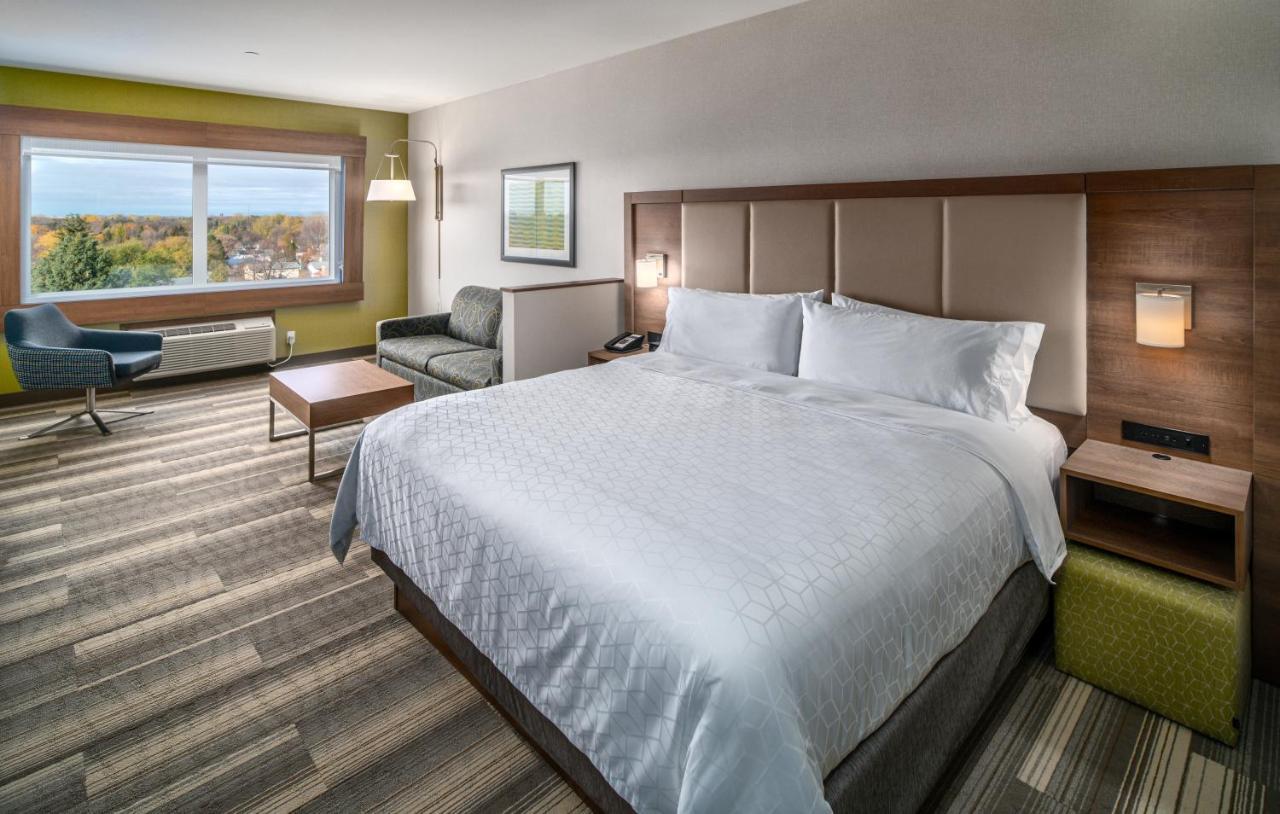 Holiday Inn Express & Suites - Brandon By Ihg Exteriér fotografie