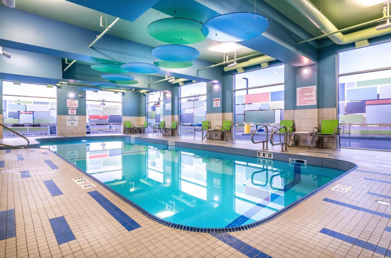 Holiday Inn Express & Suites - Brandon By Ihg Exteriér fotografie