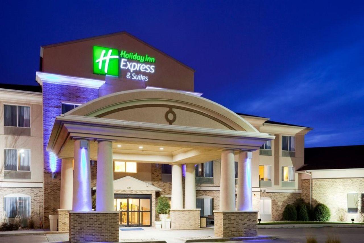 Holiday Inn Express & Suites - Brandon By Ihg Exteriér fotografie